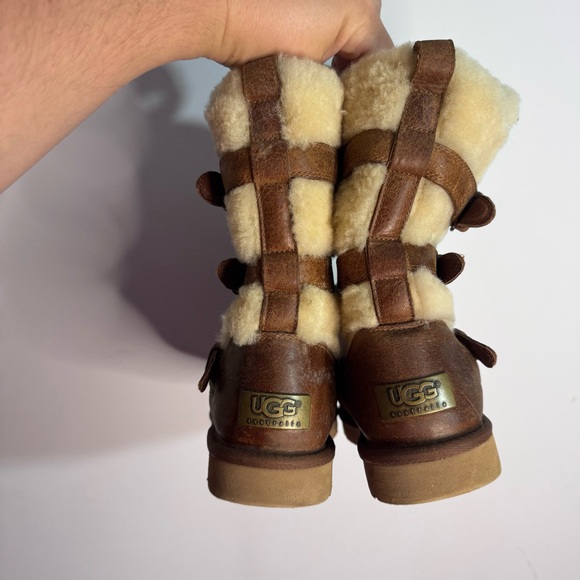 UGG Becket Boots Women’s 7 Brown Leather Sheepskin Lined Buckle Mid-Calf - Picture 3 of 8
